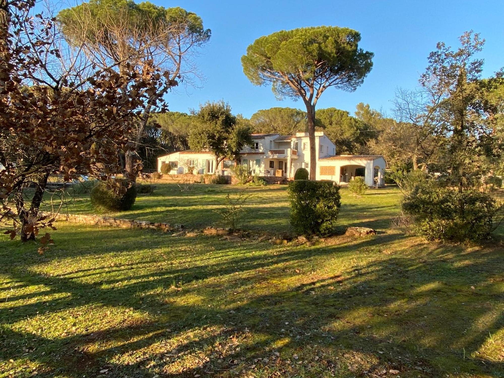 Residence Gabrielle Le Cannet Des Maures Exterior foto